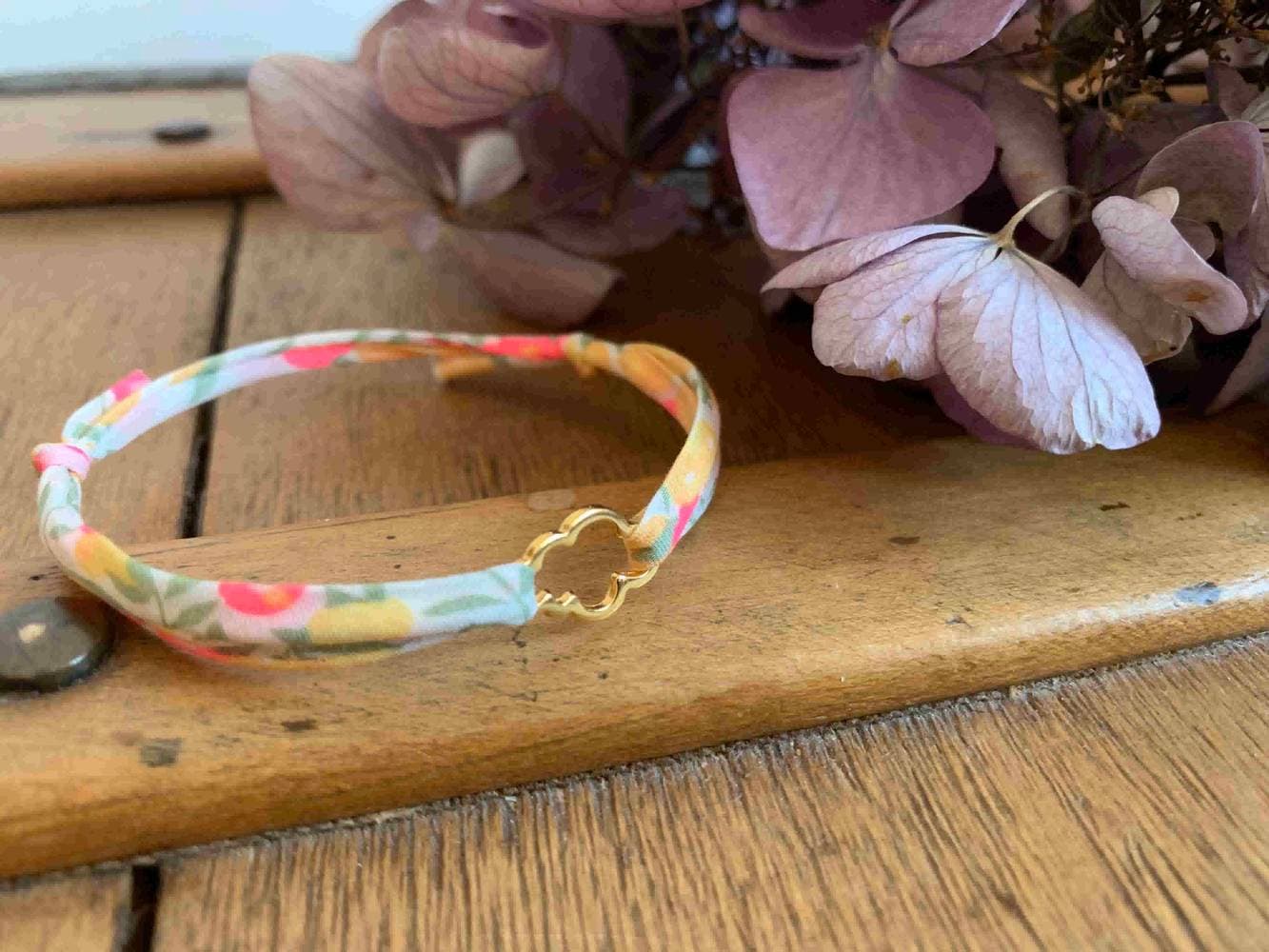 Bracelet Liberty Wiltshire lemon curd petit nuage doré 