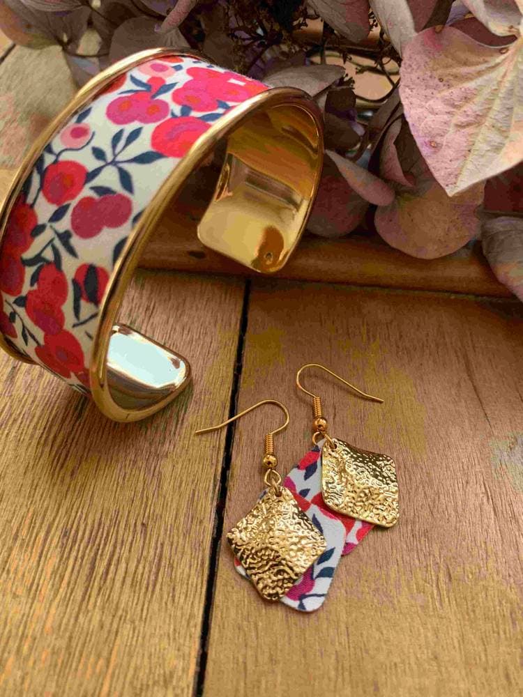 Manchette dorée Liberty Wiltshire rouge 