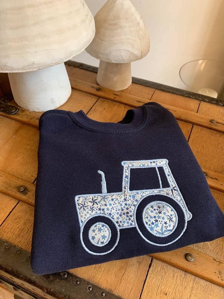 Sweat marine à personnaliser Broderie Liberty sur commande