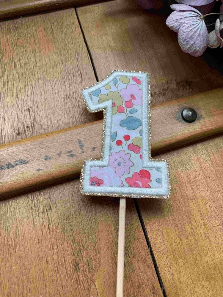 Cake Topper Liberty Betsy fraise 