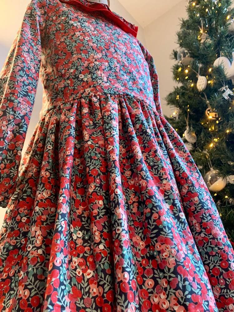 Robe manches longues Liberty classique finitions au choix sur commande