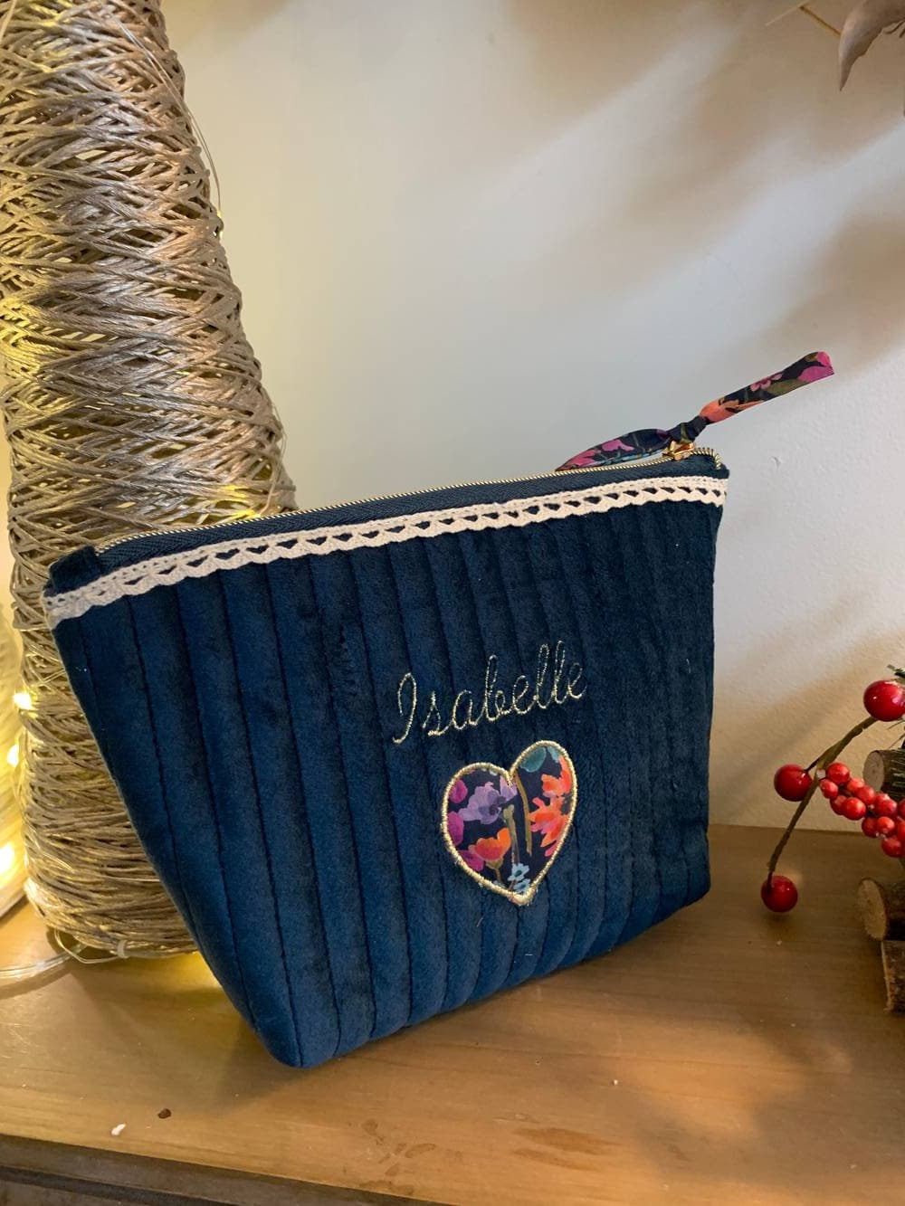 Petite trousse brodée coeur