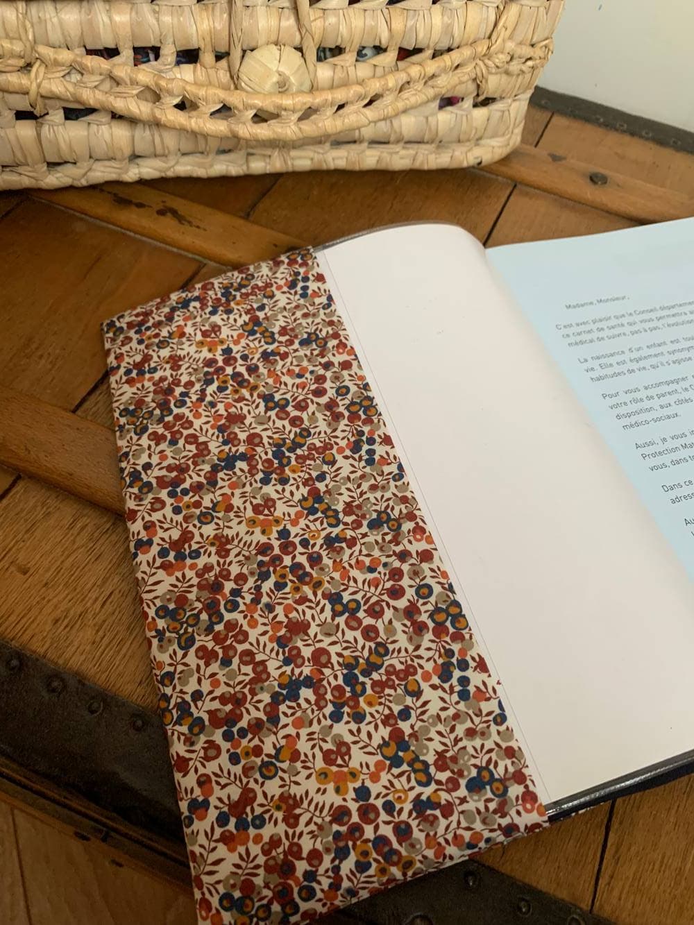 Protège carnet de santé Liberty au choix sur commande