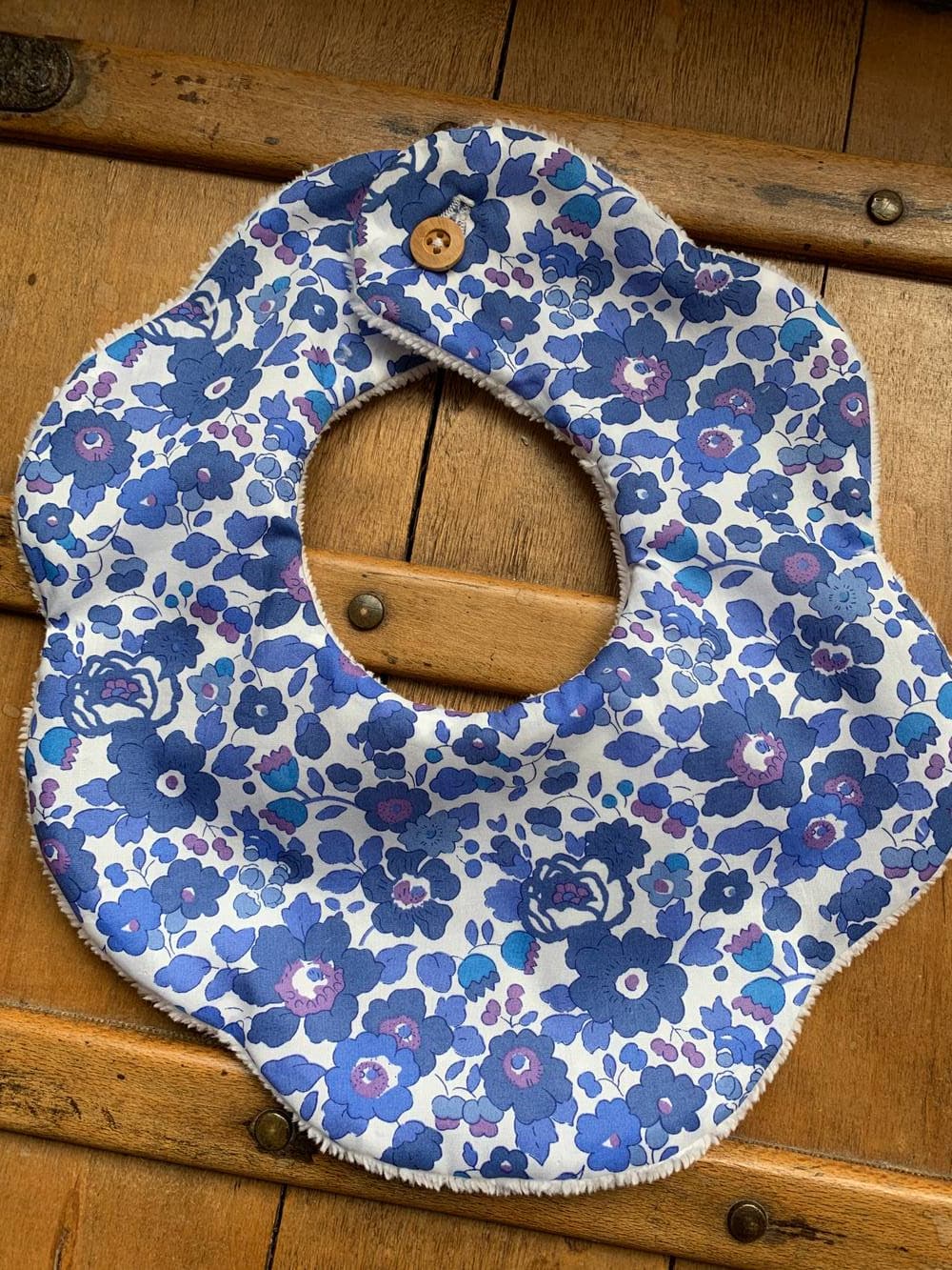 Bavoir nuage Liberty Betsy Lavande