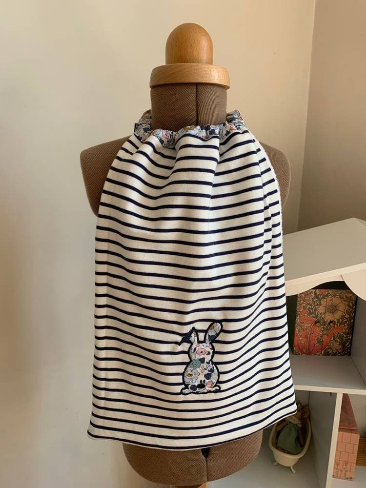 Bavoir géant marinière à personnaliser avec ou sans col volanté