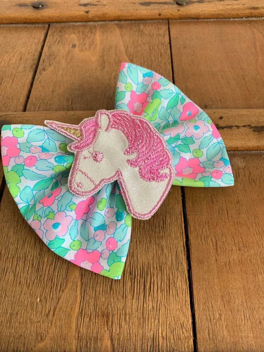 Barrette brodée licorne pailleté blanc coloris aux choix