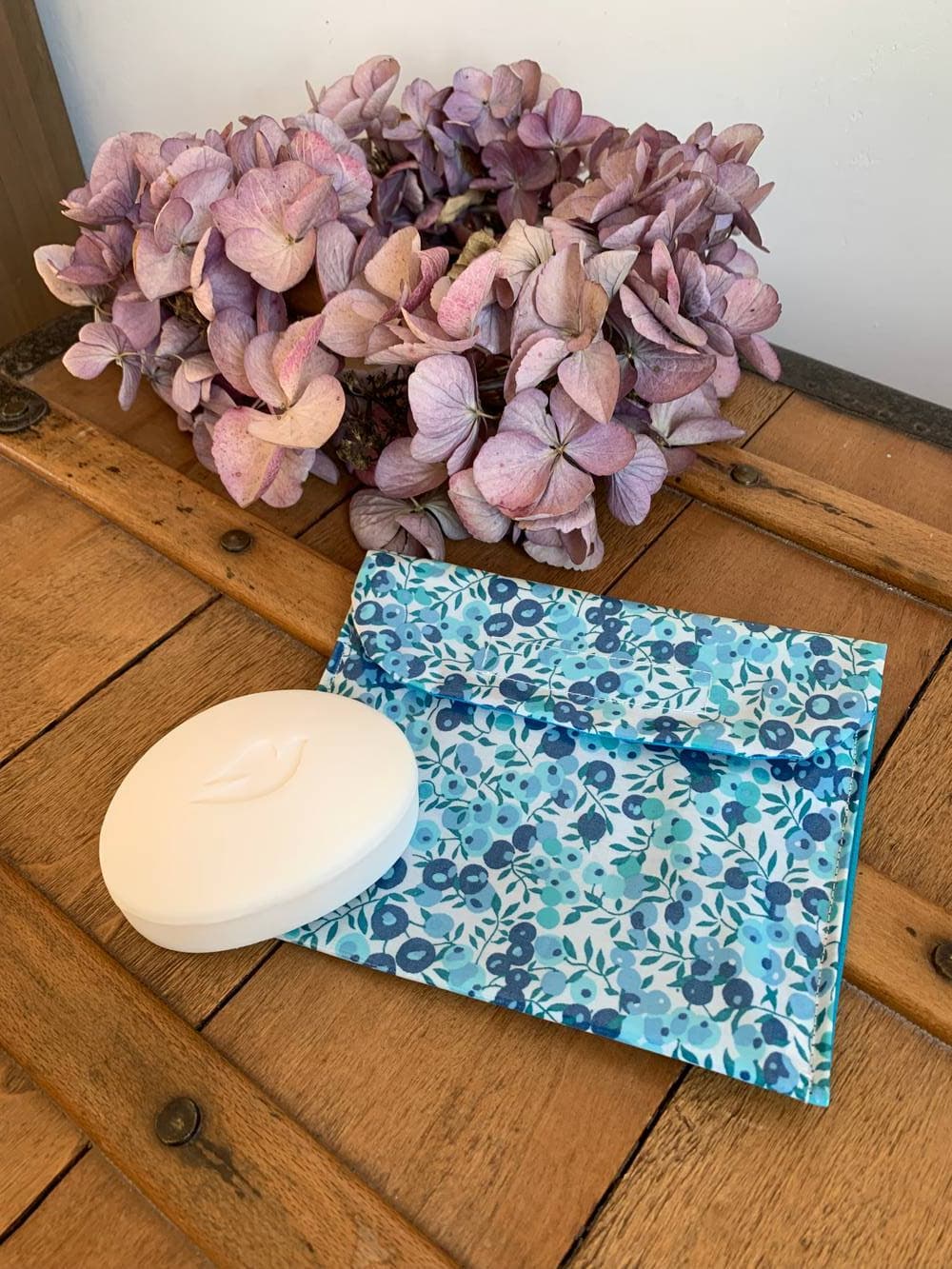 Pochette Liberty enduite pour savon Wiltshire Crystal