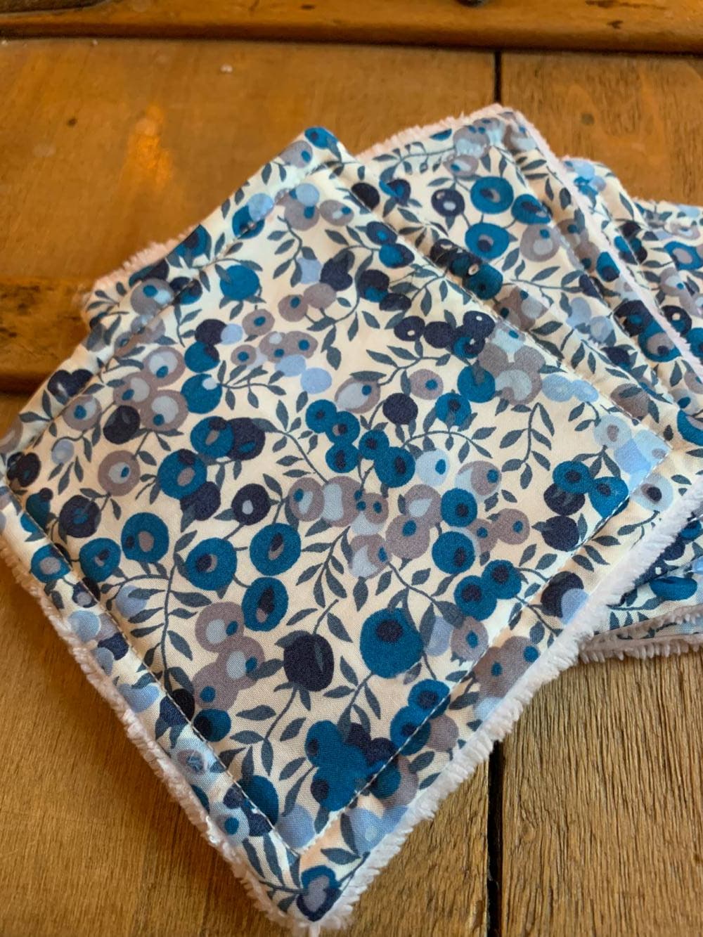 Lingette Liberty éponge de Bambou Wiltshire curaçao