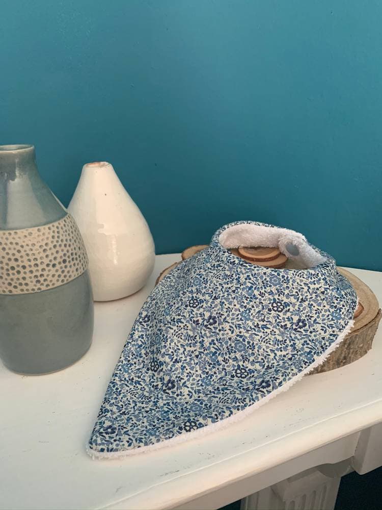 Bavoir bandana Liberty classique au choix sur commande