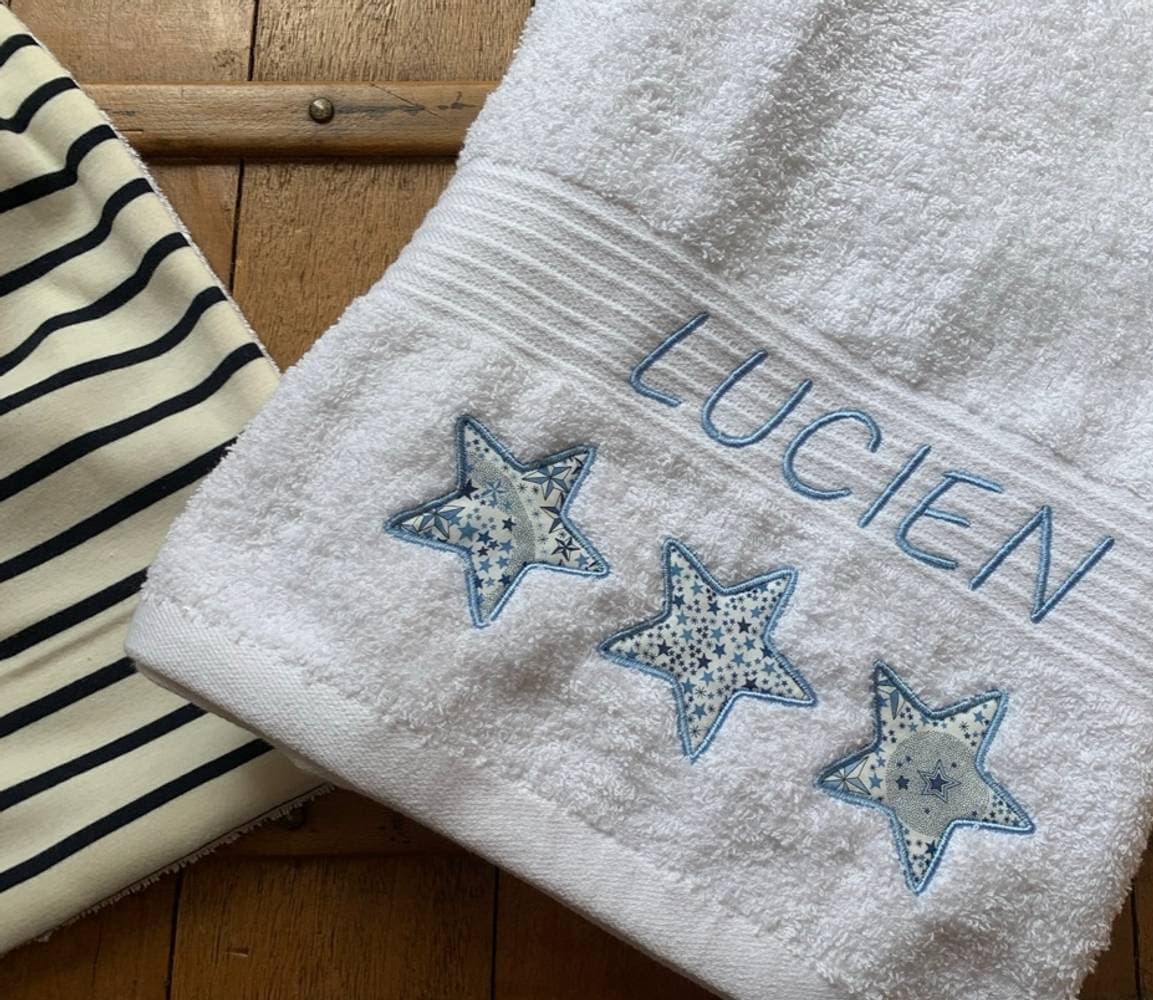 Serviette de toilette blanche à personnaliser