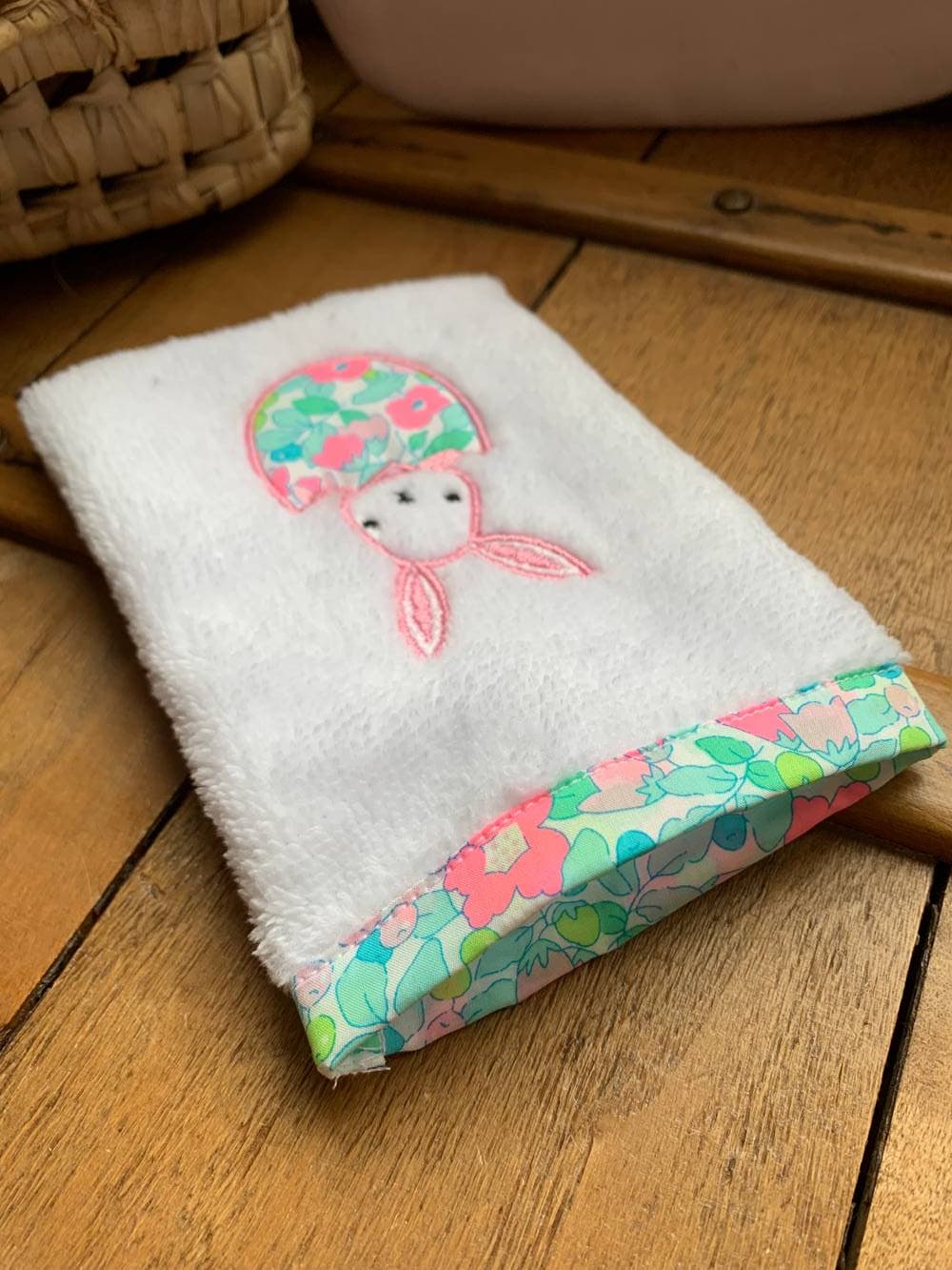 Gant de toilette pour enfant sur commande