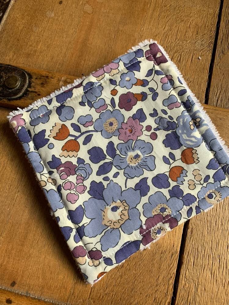 Lingette Liberty éponge de bambou Betsy Aubergine