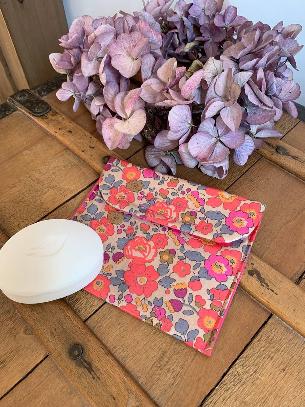 Pochette Liberty enduite pour savon Betsy Fluo Thé