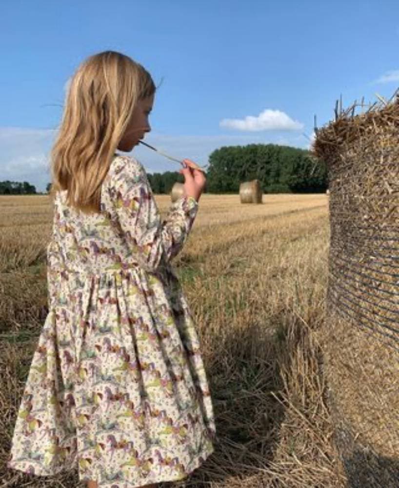 Robe manches longues Liberty classique finitions au choix sur commande