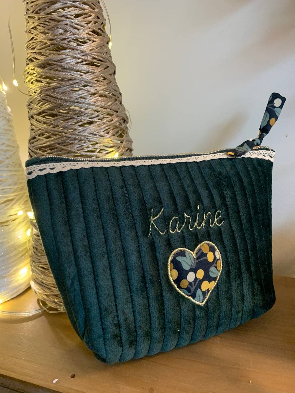 Petite trousse brodée coeur